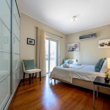 度假居 Small House 埃斯坦巴